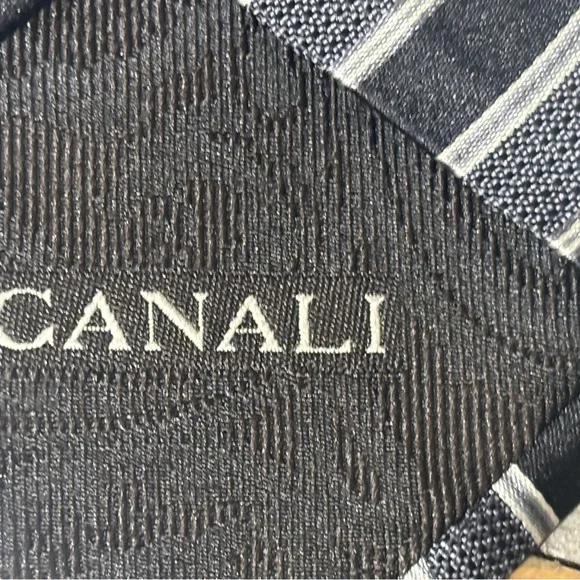Canali Italian 100% Silk Diagonal Tie in Black/Gray - Picture 4 of 4